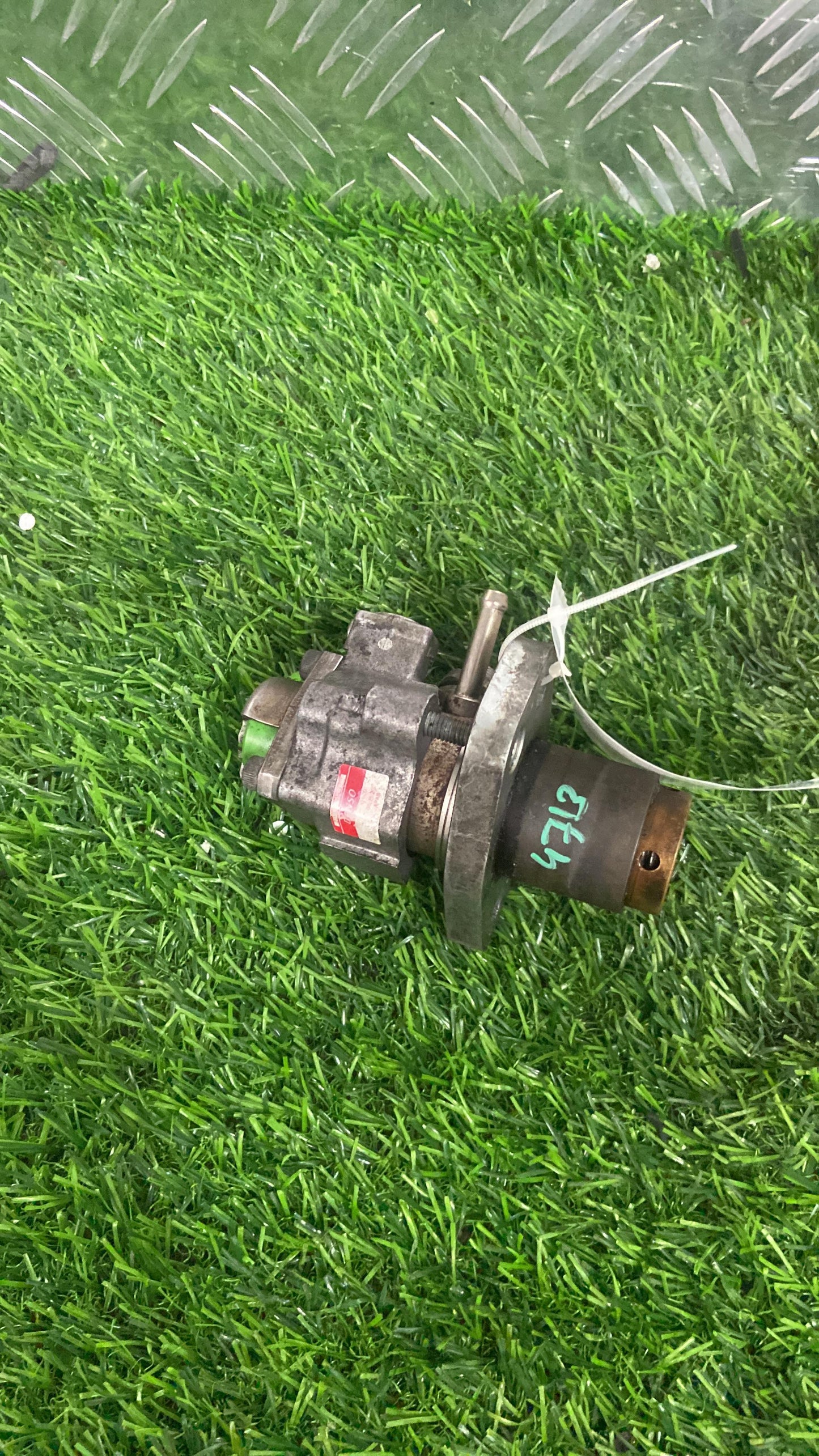 2001 - 2007 Toyota Voxy High Pressure Pump 23100-28052