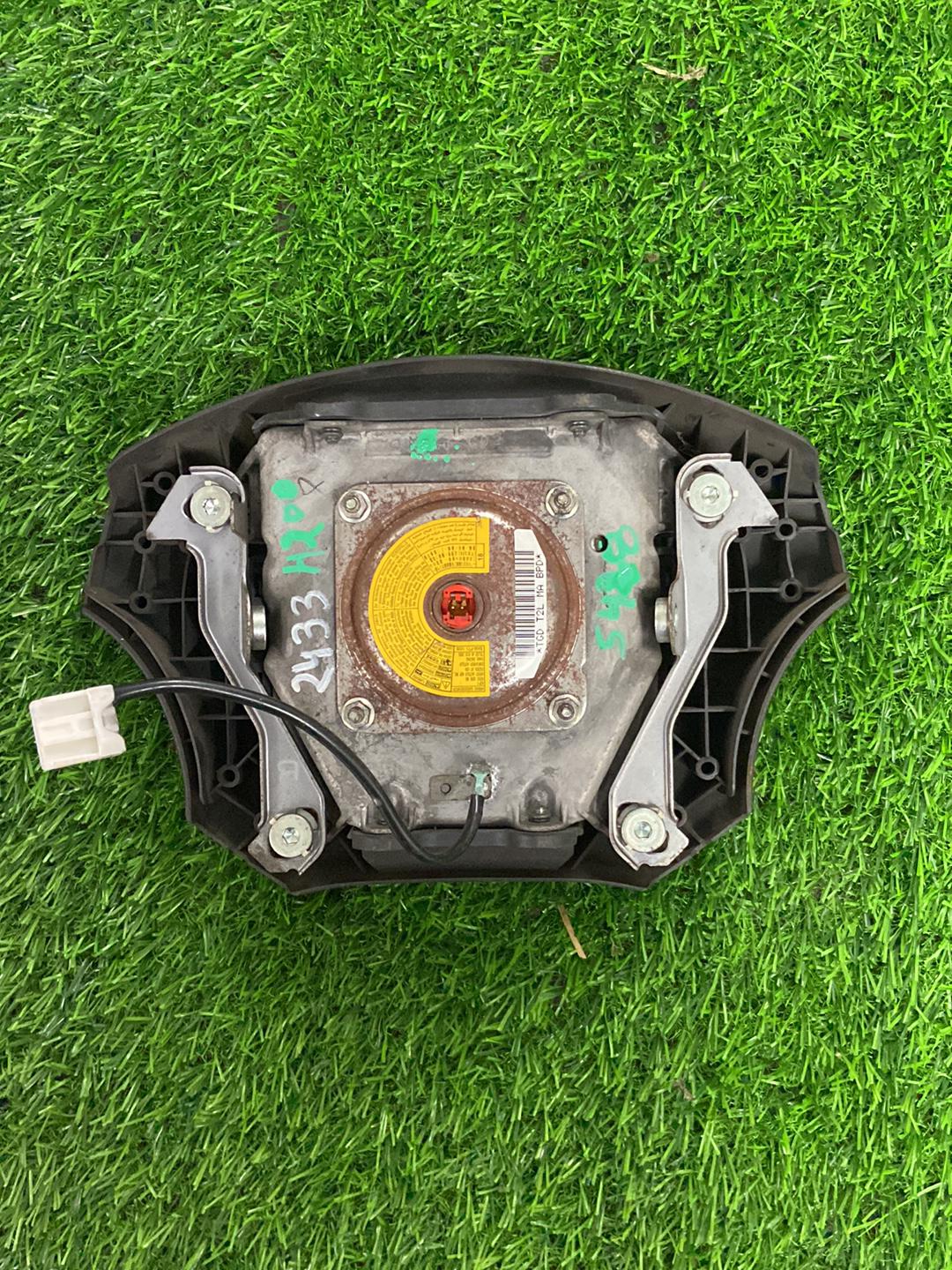 2004 - 2019 Toyota Hiace Right Front Airbag 2 PIN TYPE
