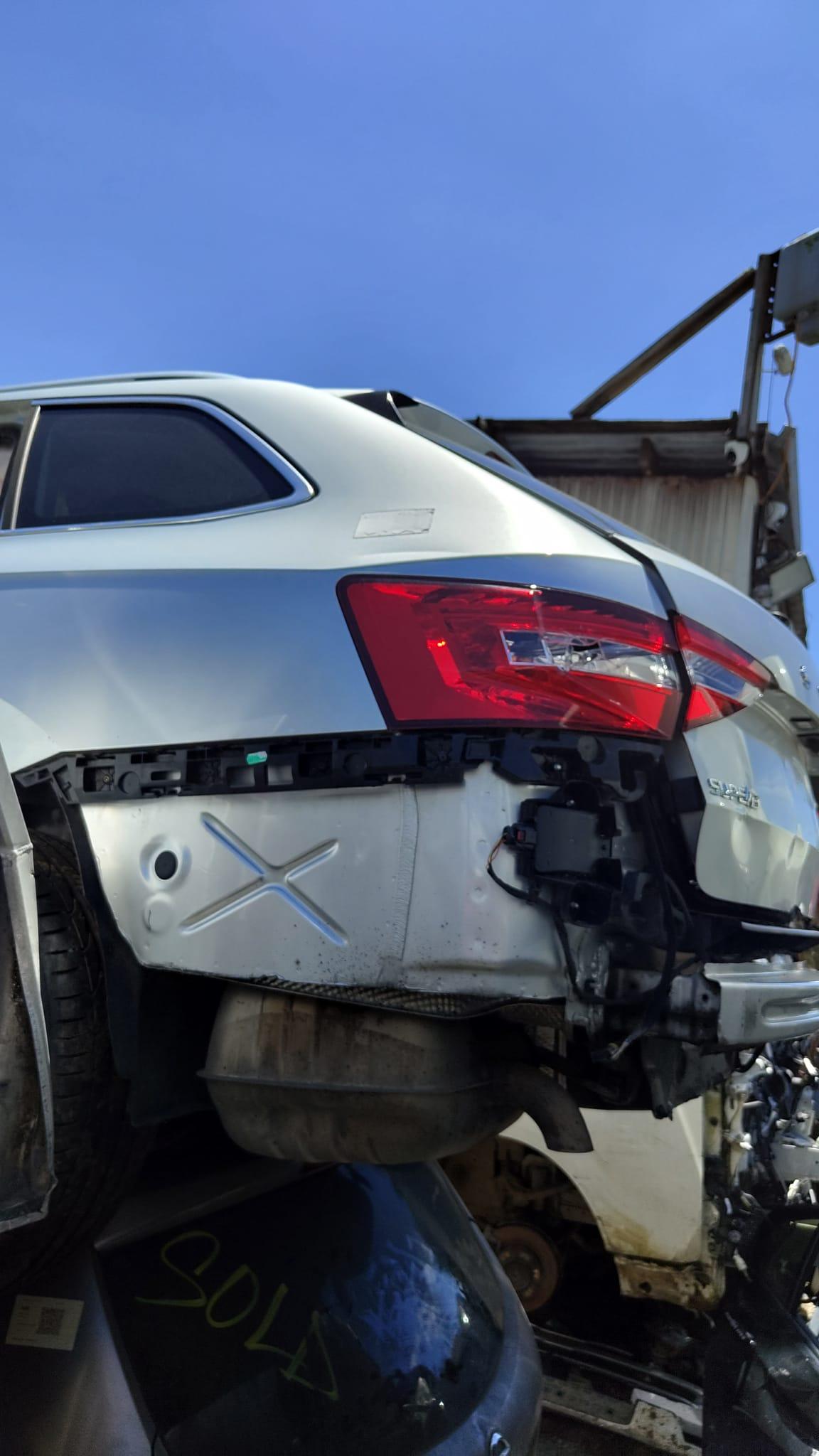 2021 Skoda Superb CHH323824 WRECKING FOR PARTS ONLY