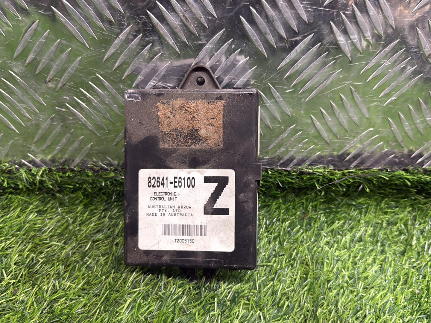 Toyota Land Cruiser Prado Integrated Circuit Module (ICM) Relay Box 82641-E6100