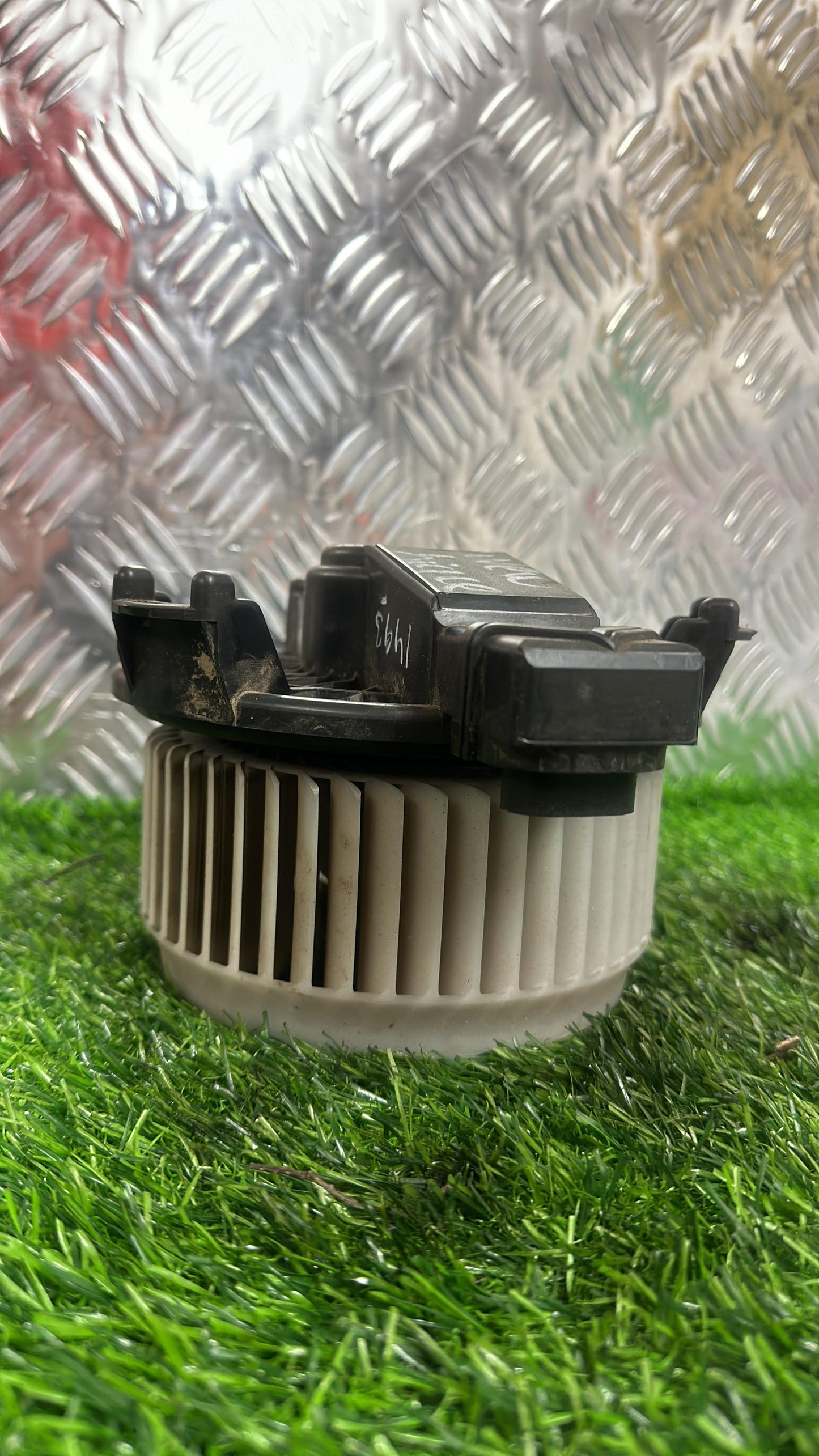 2005 - 2020 Toyota Hiace Blower Motor 272700-0101