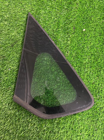 2009 - 2015 Toyota Prius Left Rear Quarter Door Glass M31S8