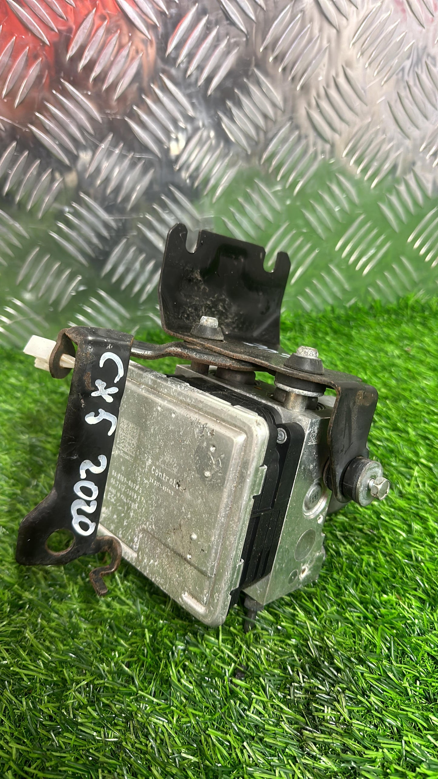 2012 - 2017 Mazda CX-5 ABS Pump/Modulator ESC K1900