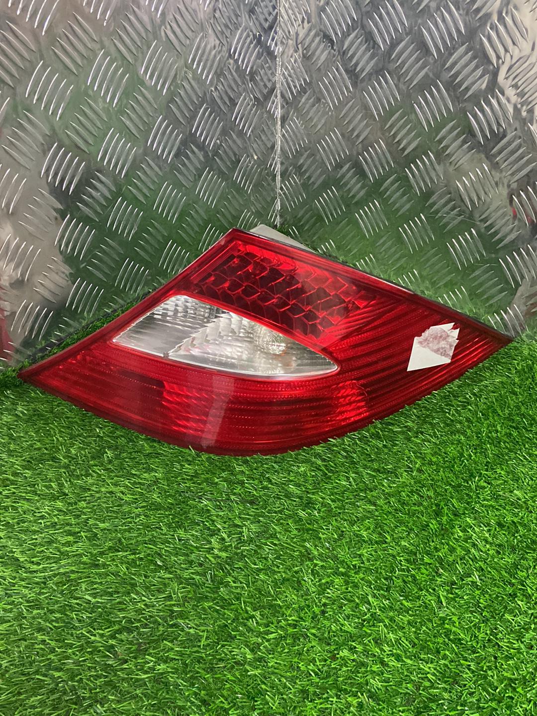 2004 - 2010 Mercedes-Benz C-Class Right Taillight A2198200264