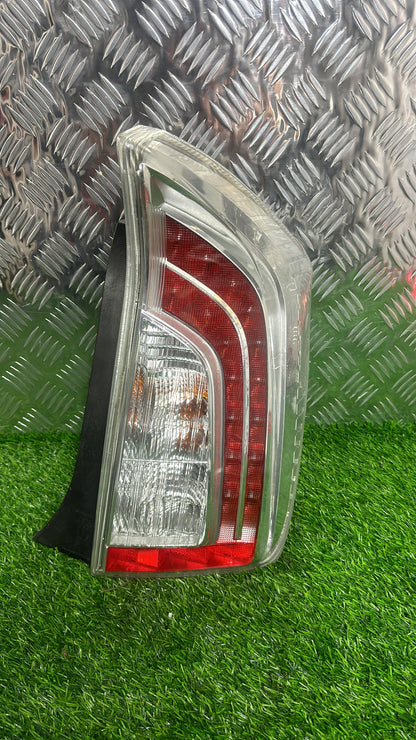 2009 - 2015 Toyota Prius Right Taillight