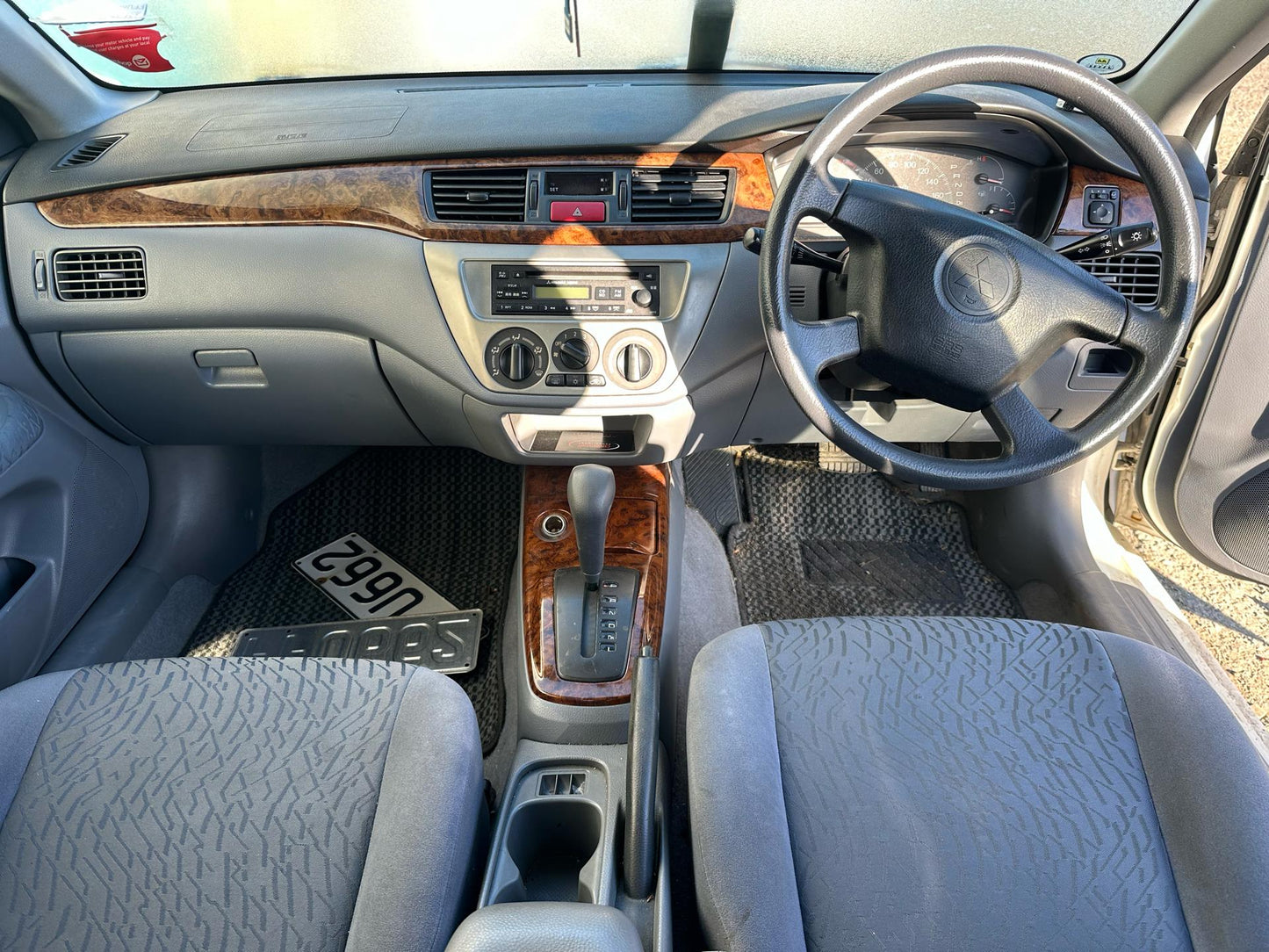 2004 Mitsubishi Lancer 4G15-G80177 WRECKING FOR PARTS ONLY