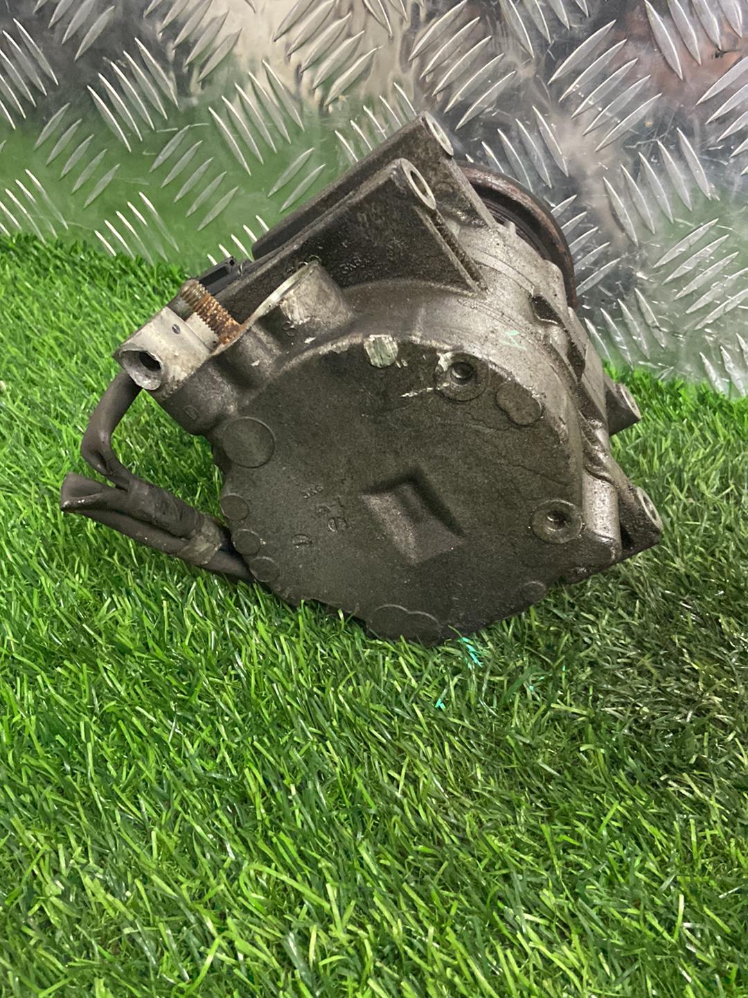 1999 - 2005 Nissan Serena A/C Compressor QR20DE