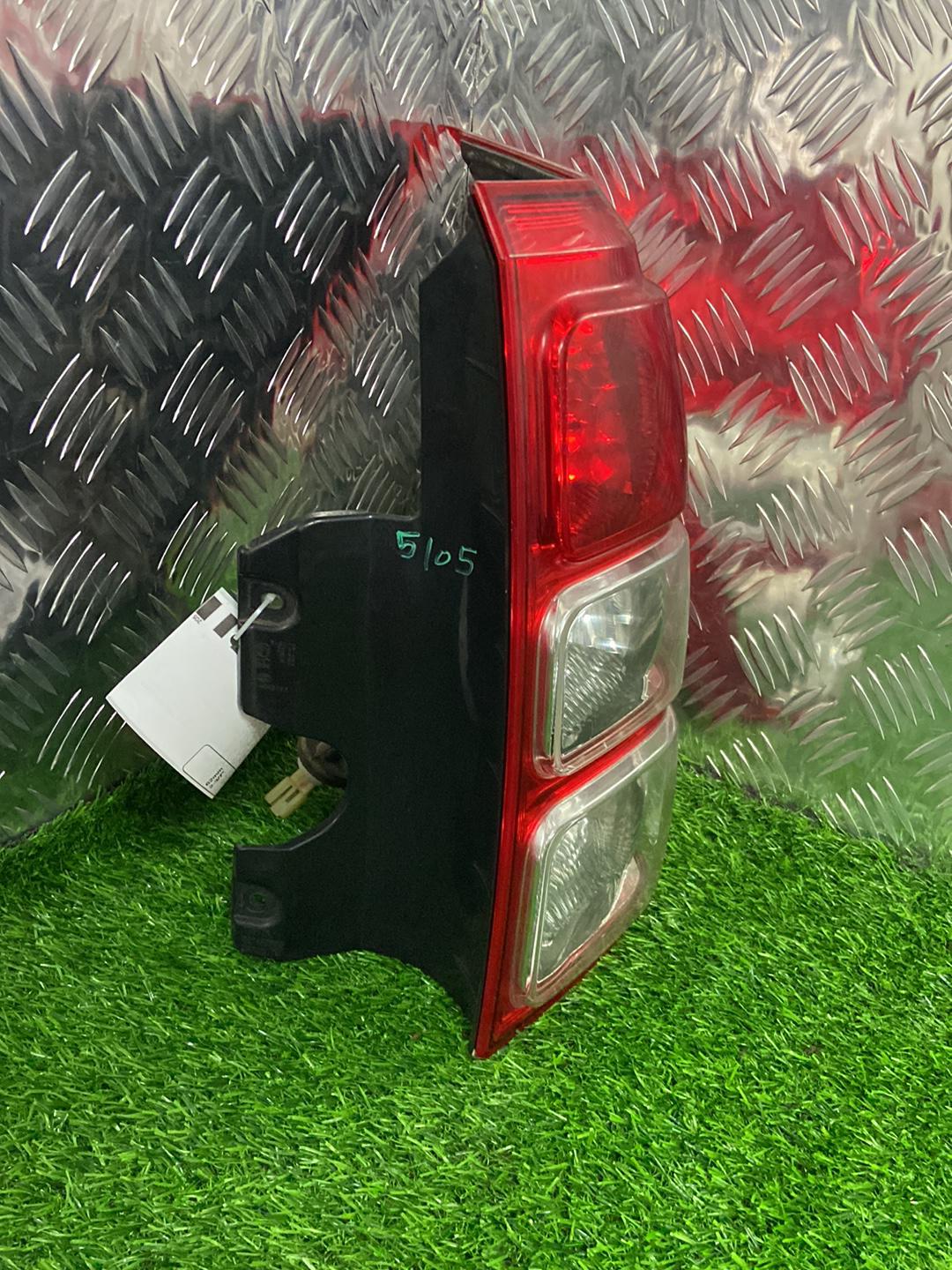2006 - 2013 Maruti Suzuki Grand Vitara Right Taillight KOITO 220-59079