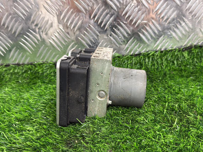 Toyota Corolla ABS Pump/Modulator 3330A20065