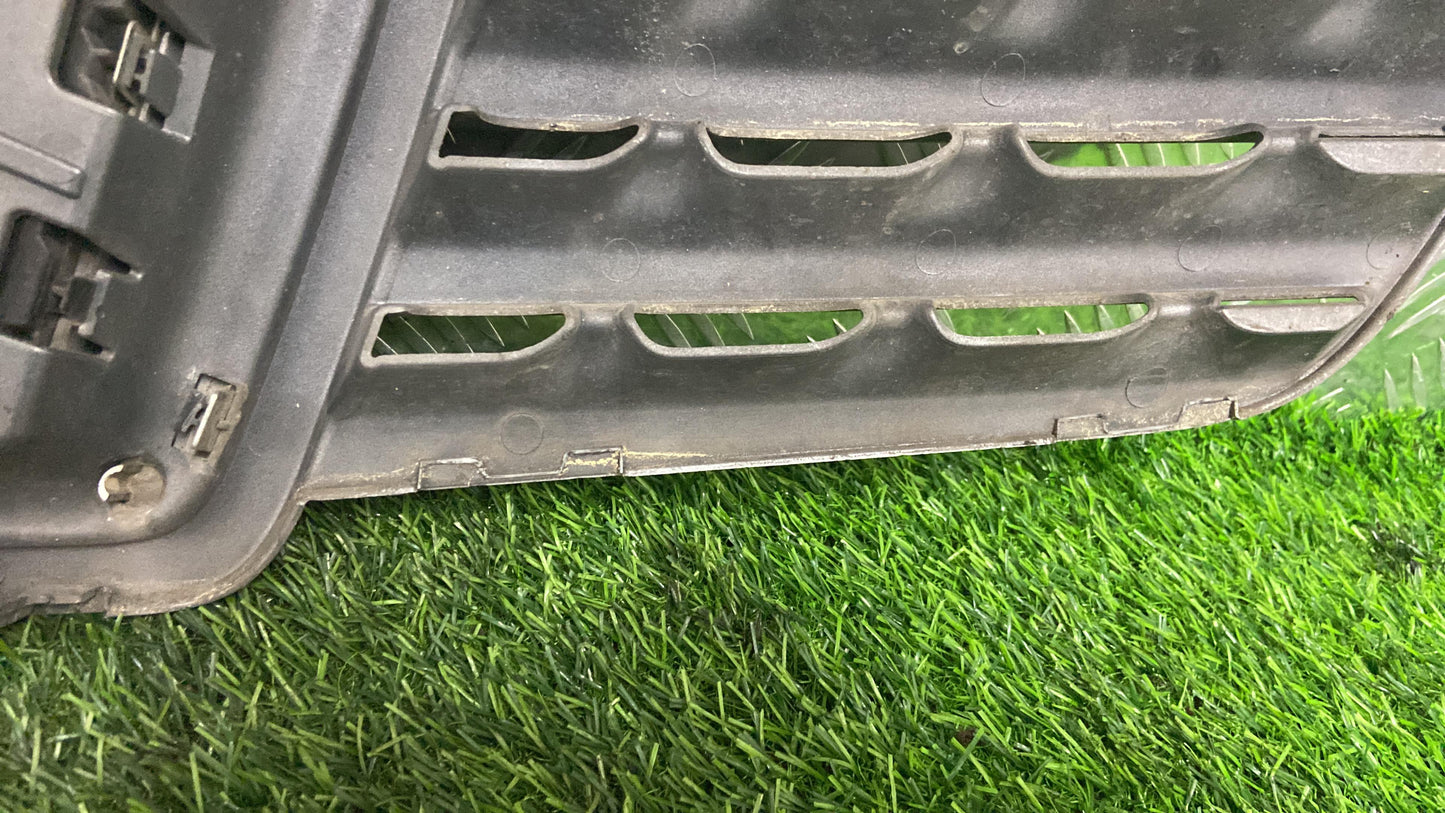 2006 - 2013 Nissan Dualis Grille 62310JD00B