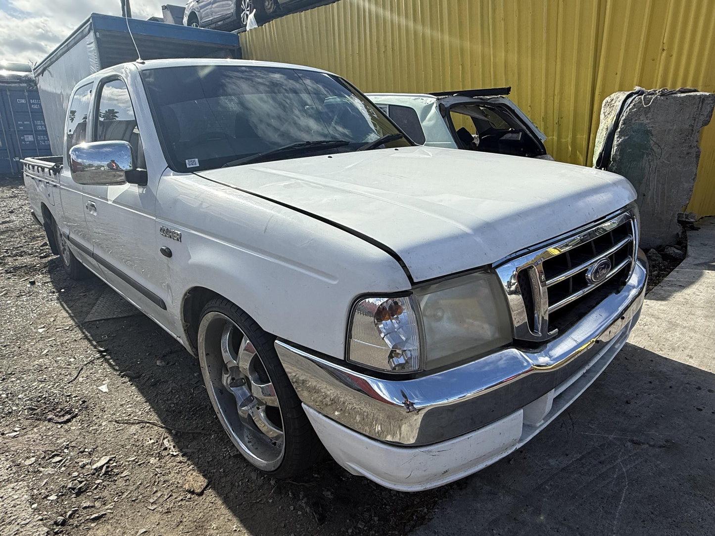 1999 - 2006 Ford Courier WLT WRECKING FOR PARTS ONLY