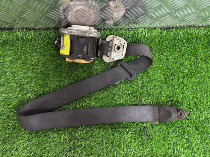 2001 - 2007 Toyota Noah Right Front Seat Belt TK-AF2-F1823-P