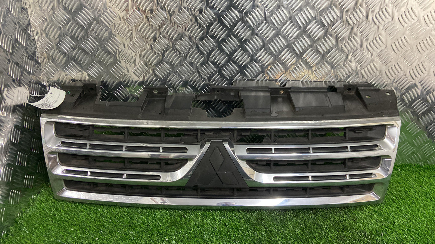2006 - 2021 Mitsubishi Pajero Grille 7450A480