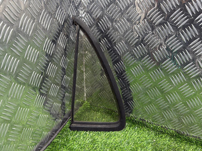 Toyota Hilux Surf Left Rear Quarter Door Glass M283 Clear Tint