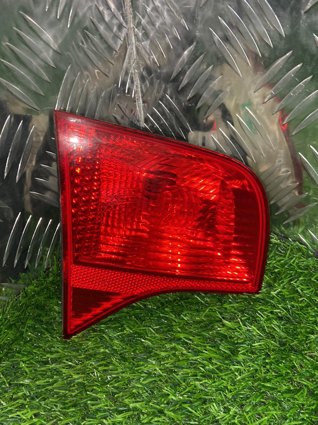 2004 - 2009 Audi A4 Left Tailgate Garnish 965038-01