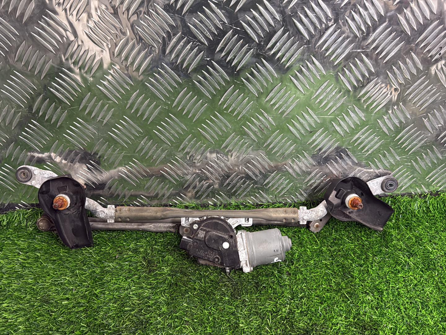 2017 - 2023 Mazda CX-5 Front Wiper Rack Assembly K123-67340