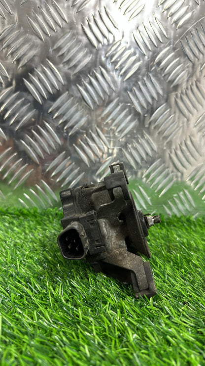 1996 - 2002 Toyota Land Cruiser Wiper Motor 85110-60240