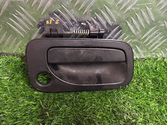 2001 - 2012 Nissan Caravan Right Front Exterior Door Handle 80606VW000