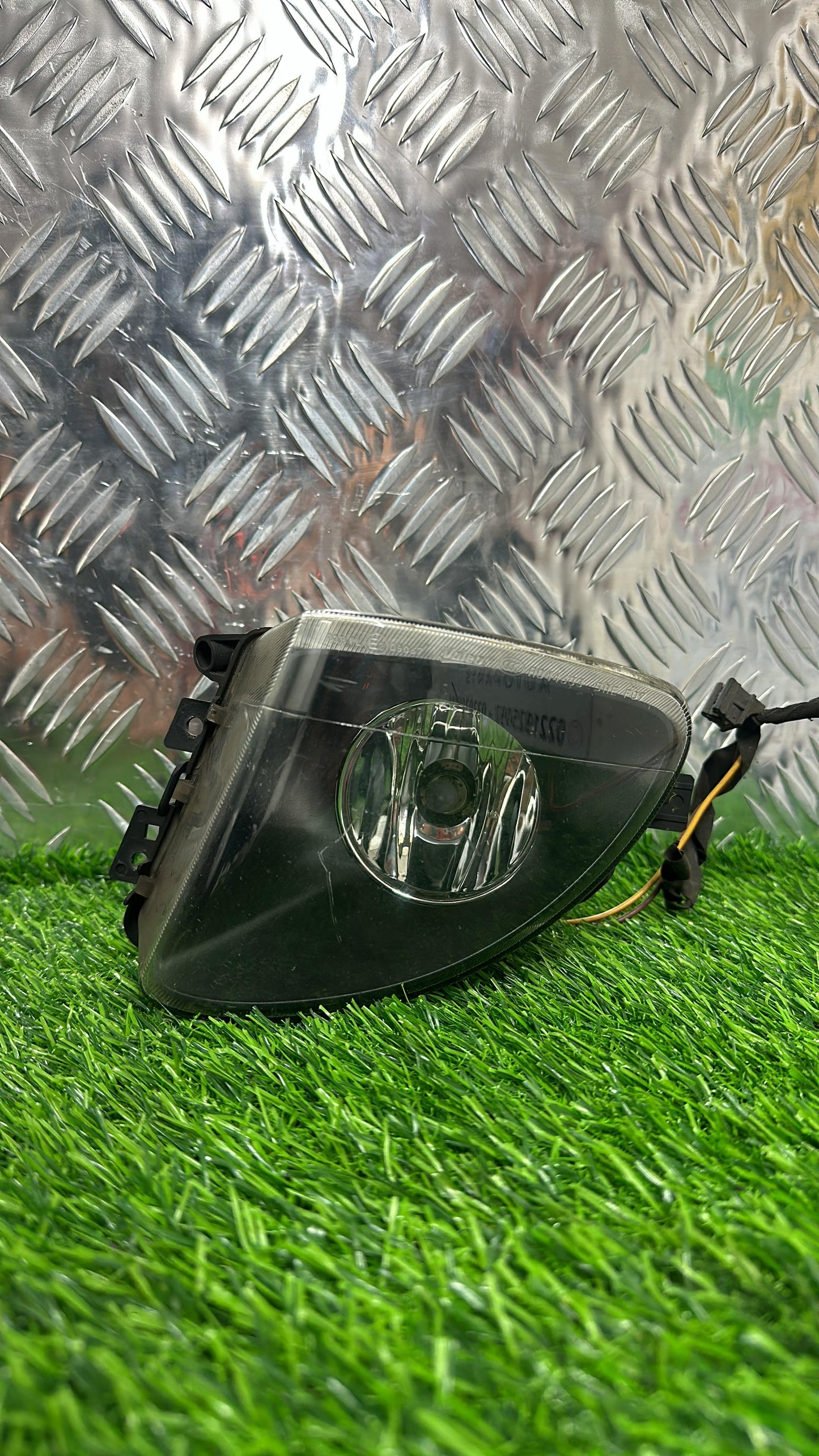 BMW 530i Left Fog Light 89211381