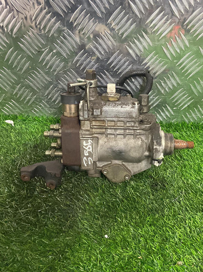 1990 - 1995 Toyota Hilux Injector Pump 2210067070