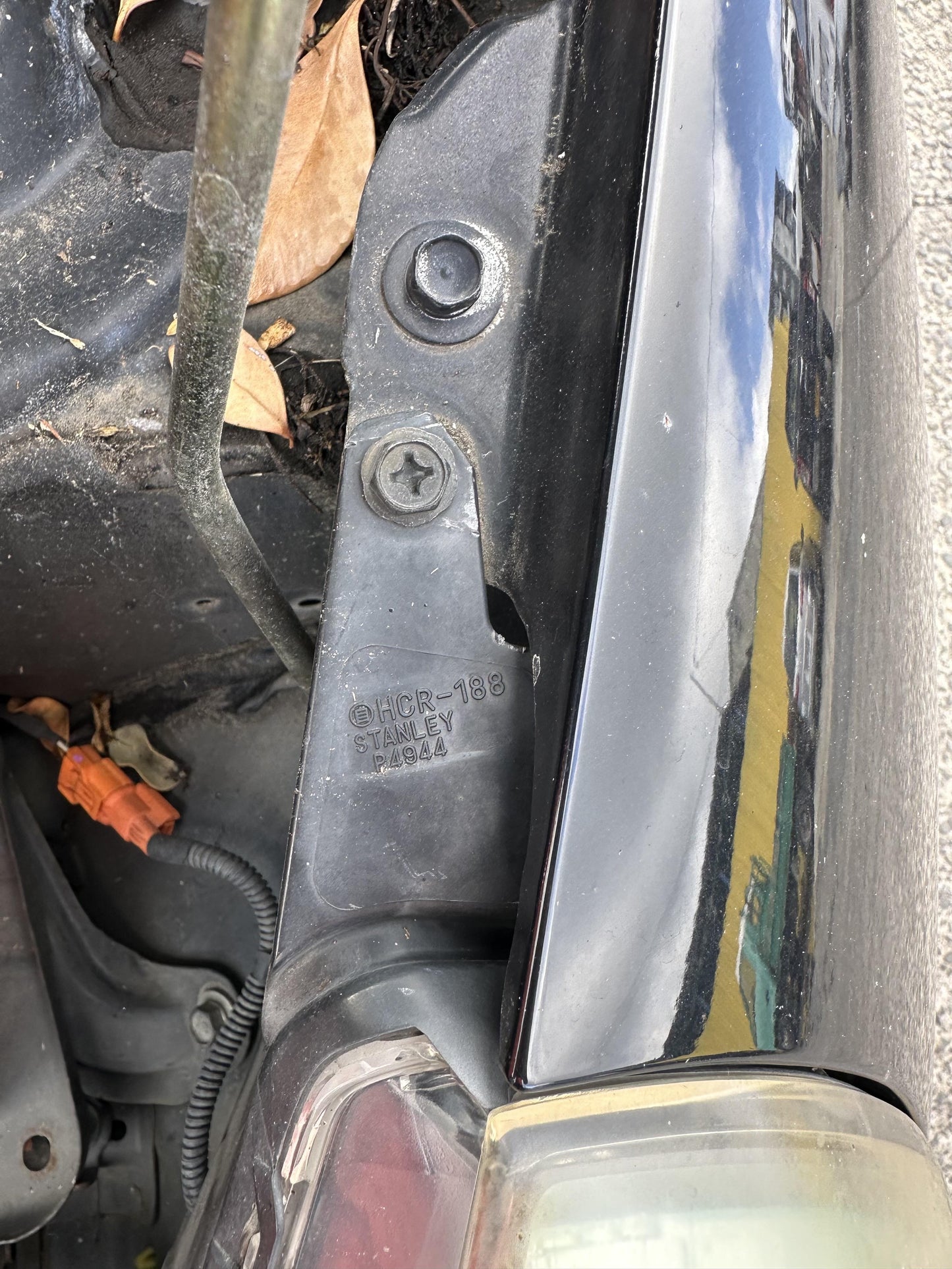 2005 Honda Fit LI31-187052 WRECKING FOR PARTS ONLY