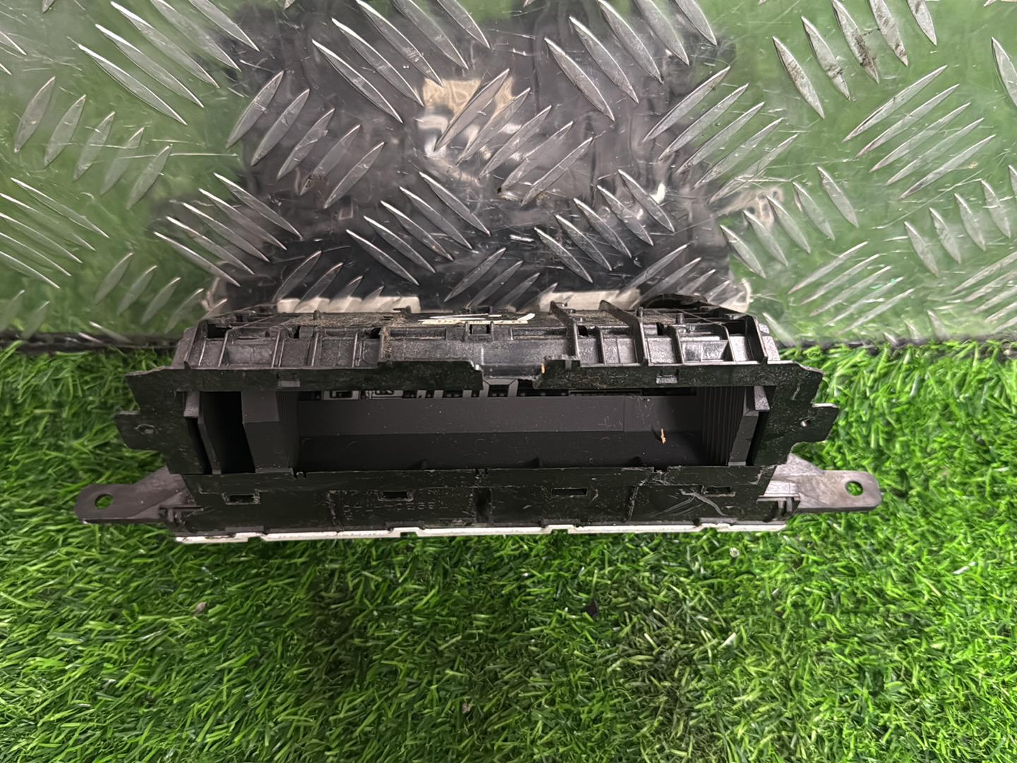 2003 - 2008 Toyota Prius Instrument Cluster 769204-760