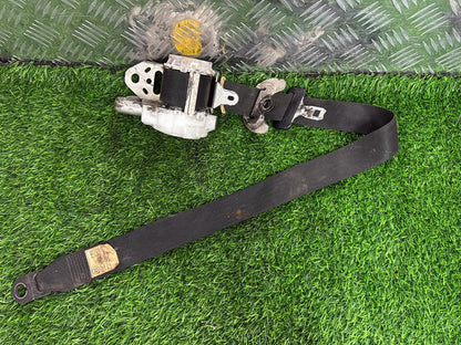 2006 - 2012 Toyota Corolla Right Front Seat Belt 7S7050-P