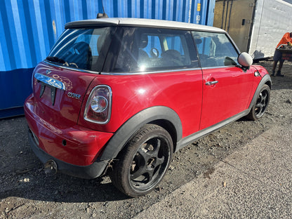 2010 BMW Mini N16B16A-COVERED WRECKING FOR PARTS ONLY