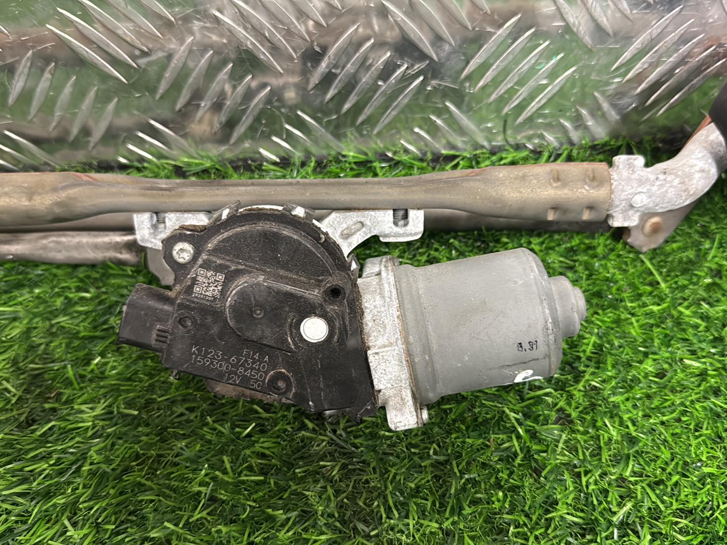 2017 - 2023 Mazda CX-5 Front Wiper Rack Assembly K123-67340