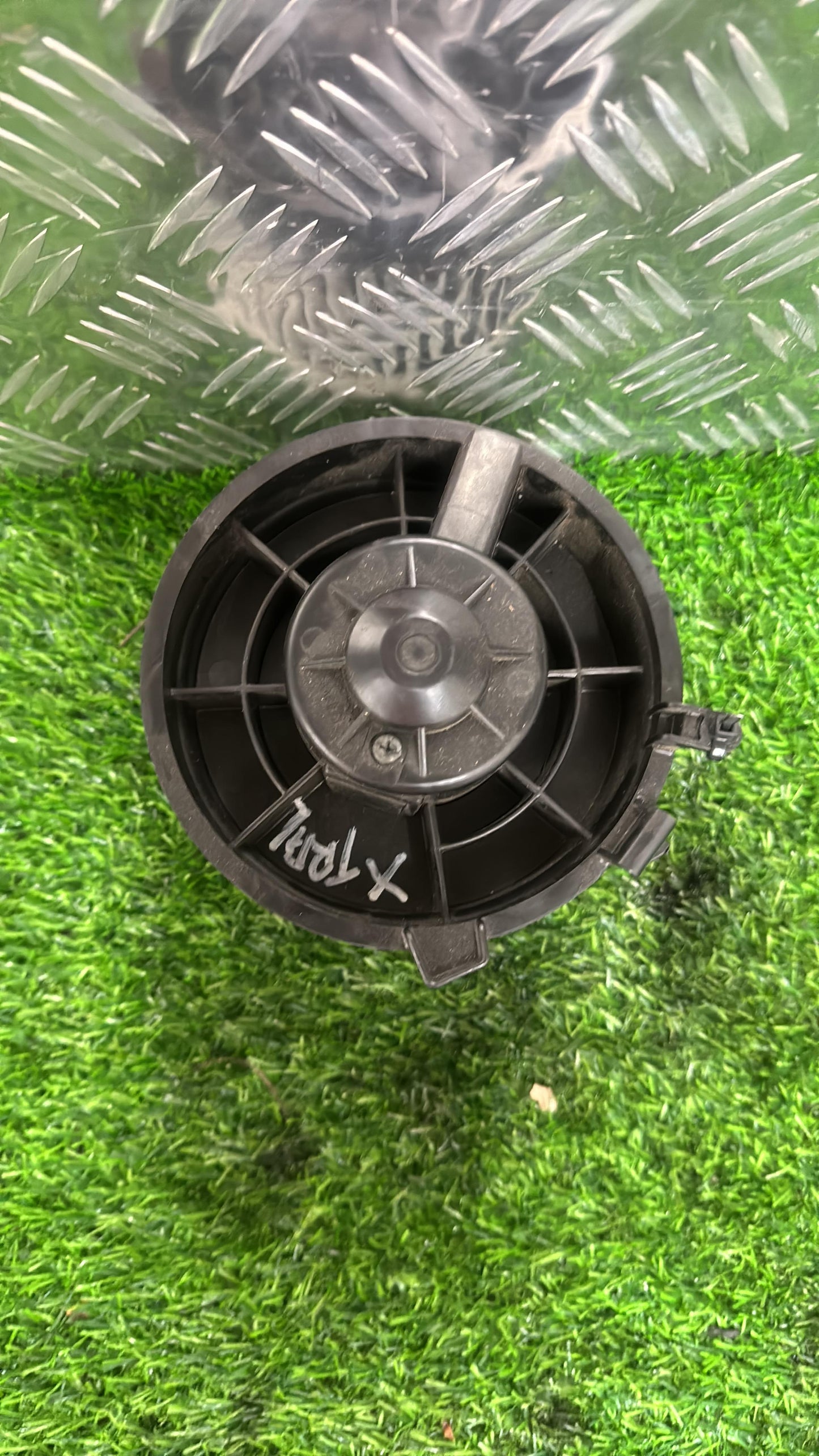 2007 - 2013 Nissan X-Trail Blower Motor T31