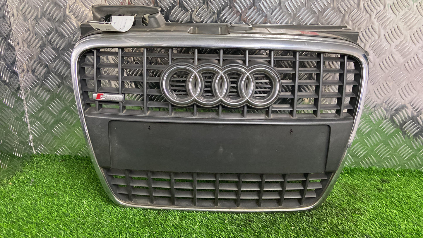 2004 - 2008 Audi A4 Grille 8E0853651M