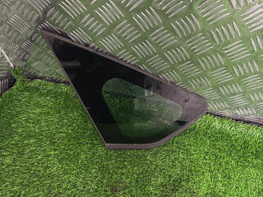2009 - 2015 Toyota Prius Left Rear Quarter Door Glass M31S8
