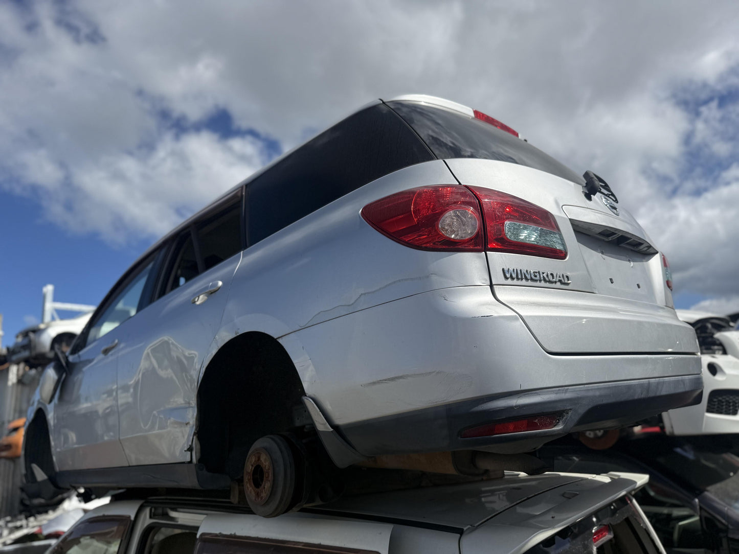 2006 Nissan Wingroad MR18-047938A WRECKING FOR PARTS ONLY
