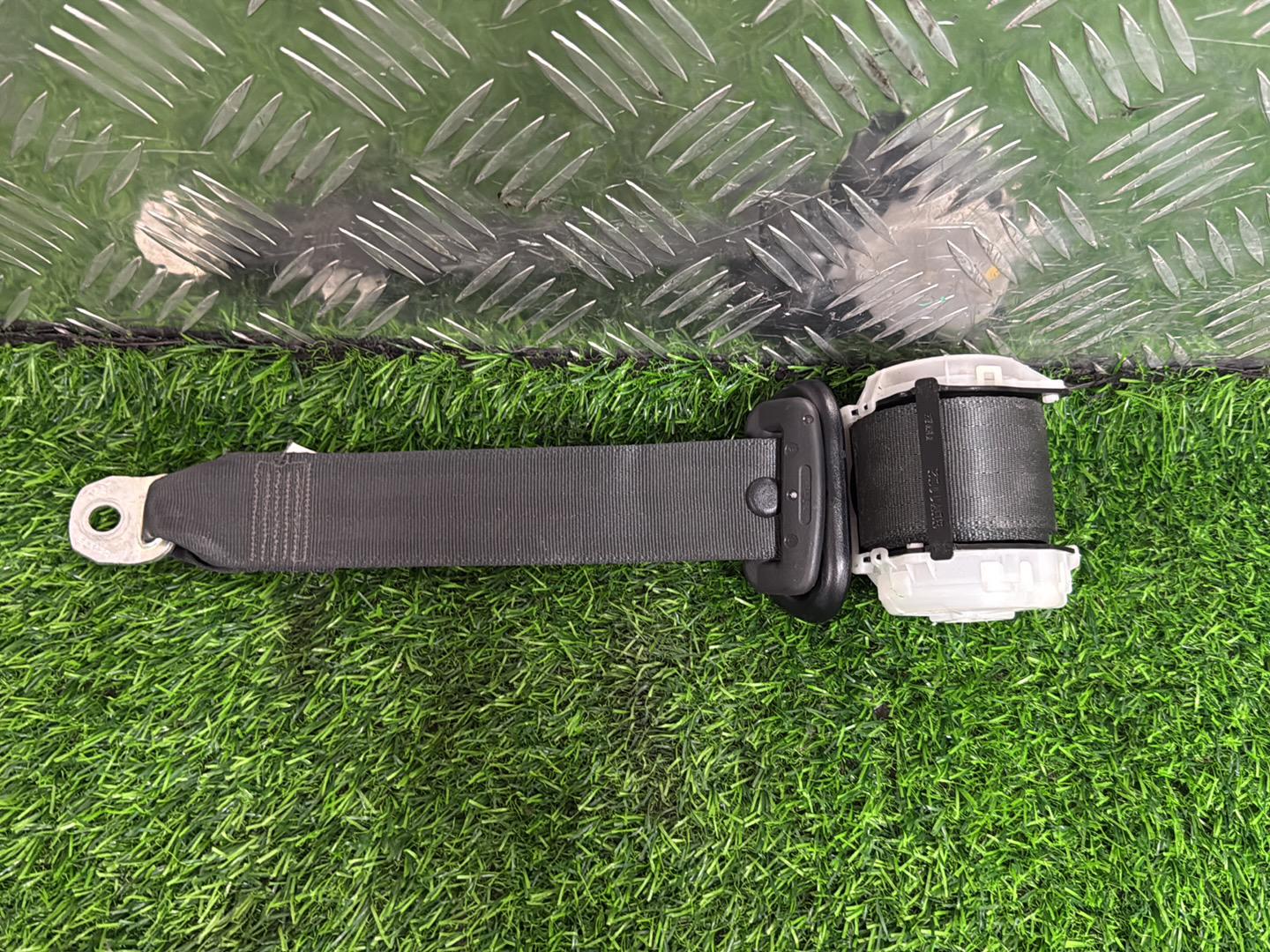 2002 - 2009 Nissan March Right Rear Seat belt 7K3360