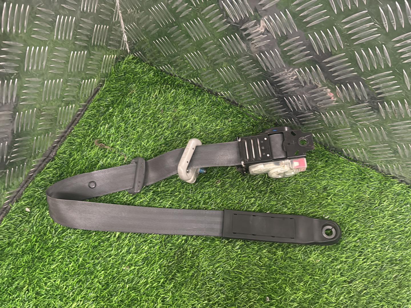 Mitsubishi Lancer Left Front Seat Belt TK-AB2-N586