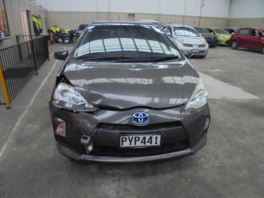 2014 Toyota Aqua 1NZ-7171119 WRECKING FOR PARTS ONLY