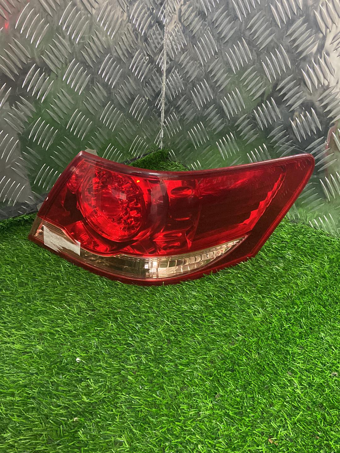 2006 - 2012 Toyota Aurion Right Taillight KOITO 06-113