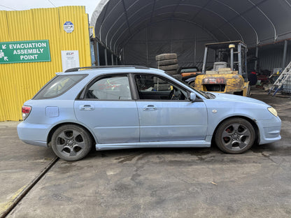 2005 Subaru Impreza EJ20 Non Turbo WRECKING FOR PARTS ONLY