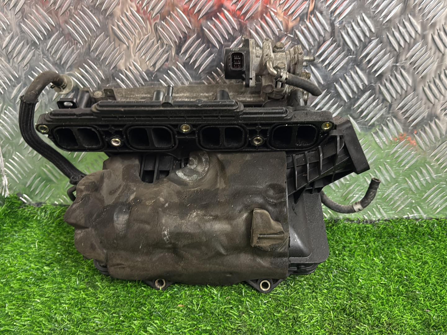 2001 - 2007 Toyota Noah Intake Manifold 1AZ 2.0L