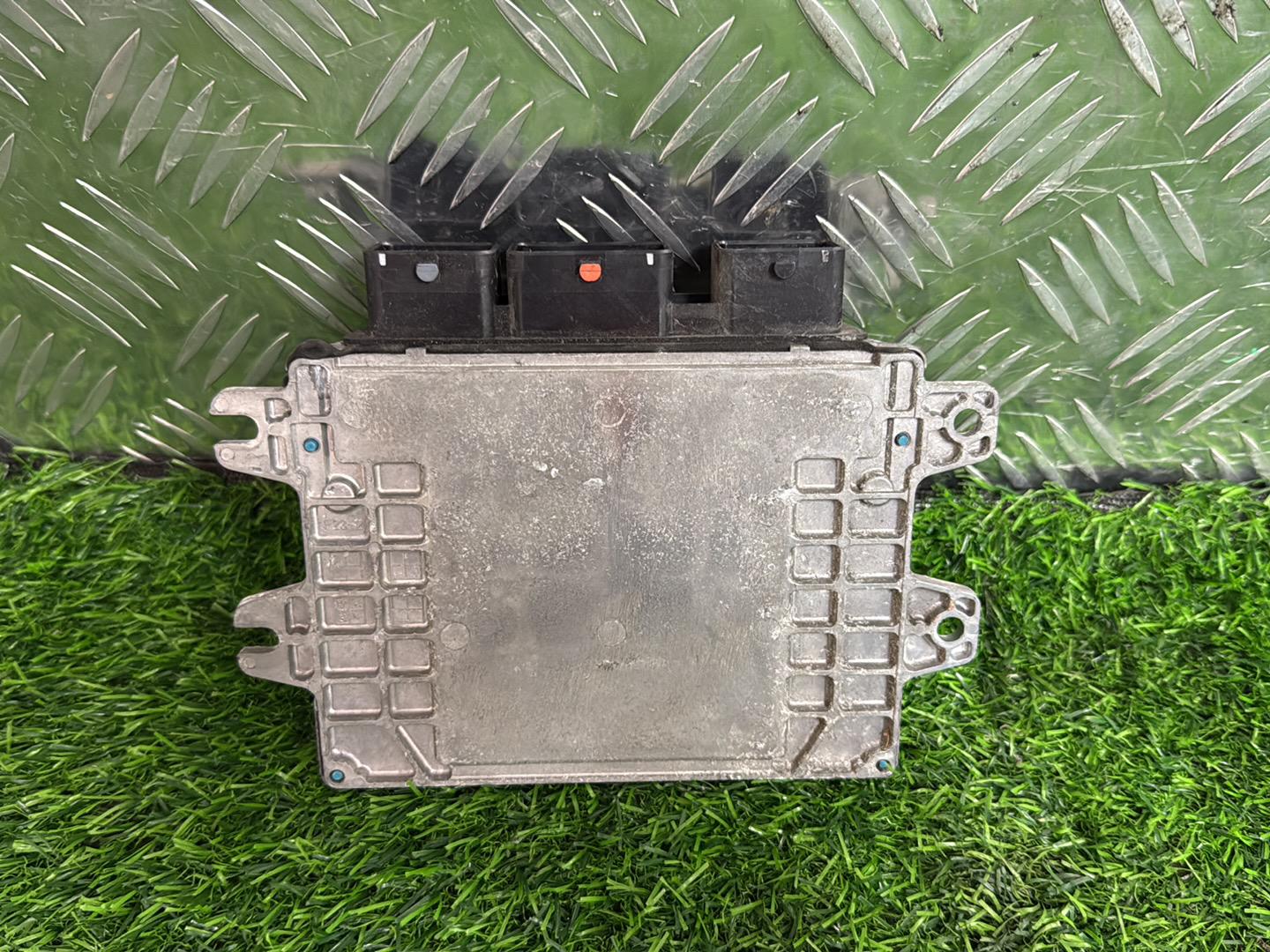 2009 - 2023 Nissan Elgrand ECU MEC123-110