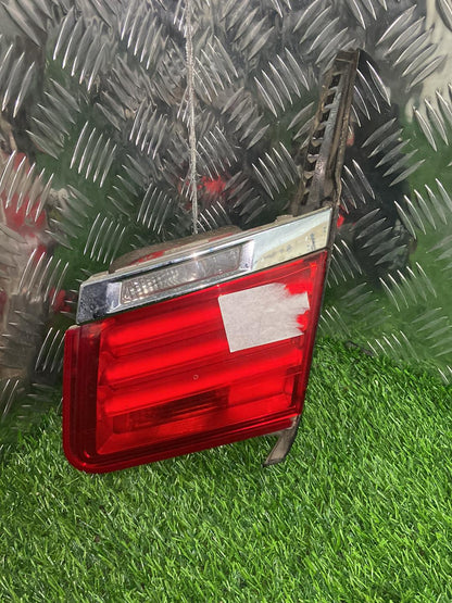 2008 - 2015 BMW 730d Right Tailgate Garnish 7182206