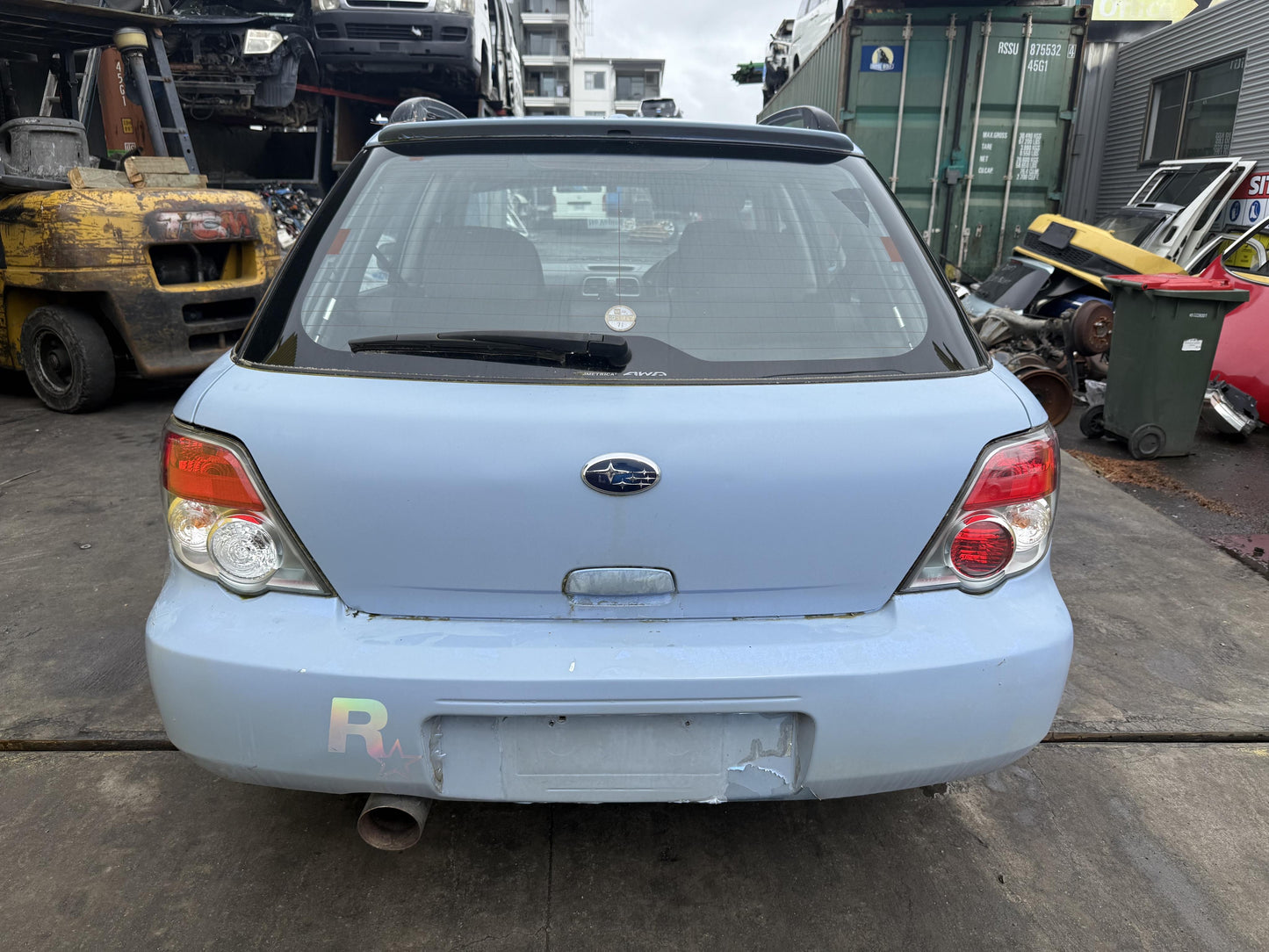2005 Subaru Impreza EJ20 Non Turbo WRECKING FOR PARTS ONLY