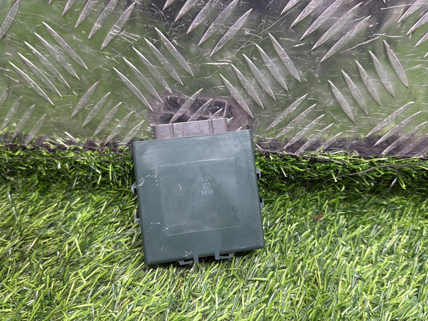 Toyota Land Cruiser Prado Antenna Control Module 85914-60100
