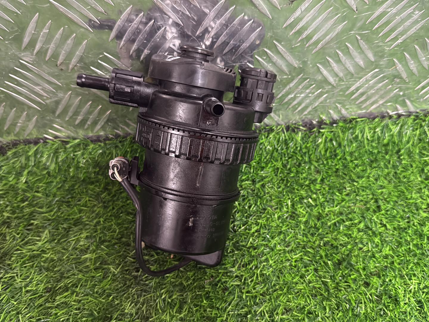2010 - 2015 Toyota Hilux Fuel Filter 23300-0L050