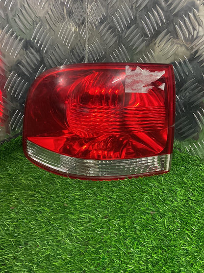 2002 - 2010 Volkswagen Touareg Left Taillight 7L6945095K