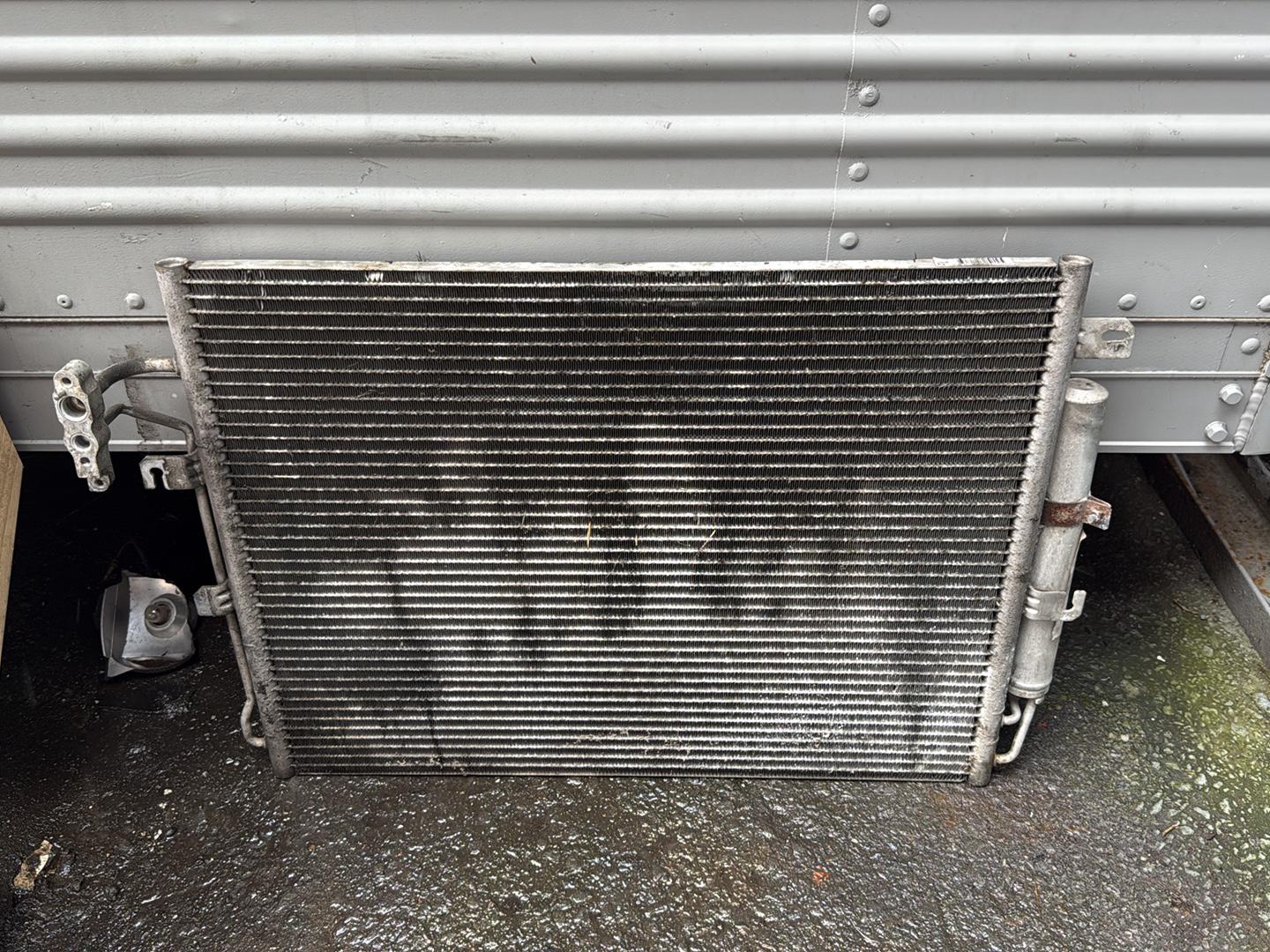 2004 - 2013 Land Rover Discovery A/C Condenser