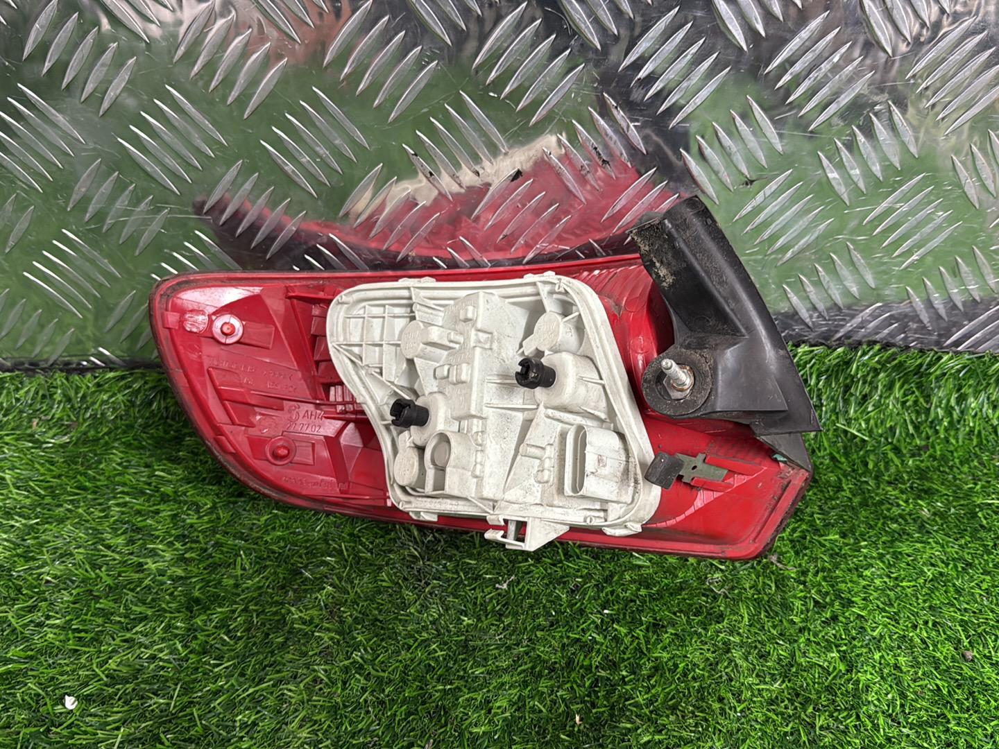 2004 - 2008 Audi A3 Right Taillight 8P4 945 096C 18S