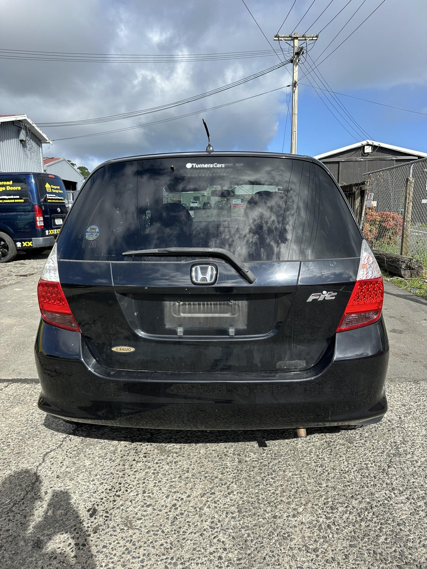 2005 Honda Fit LI31-187052 WRECKING FOR PARTS ONLY