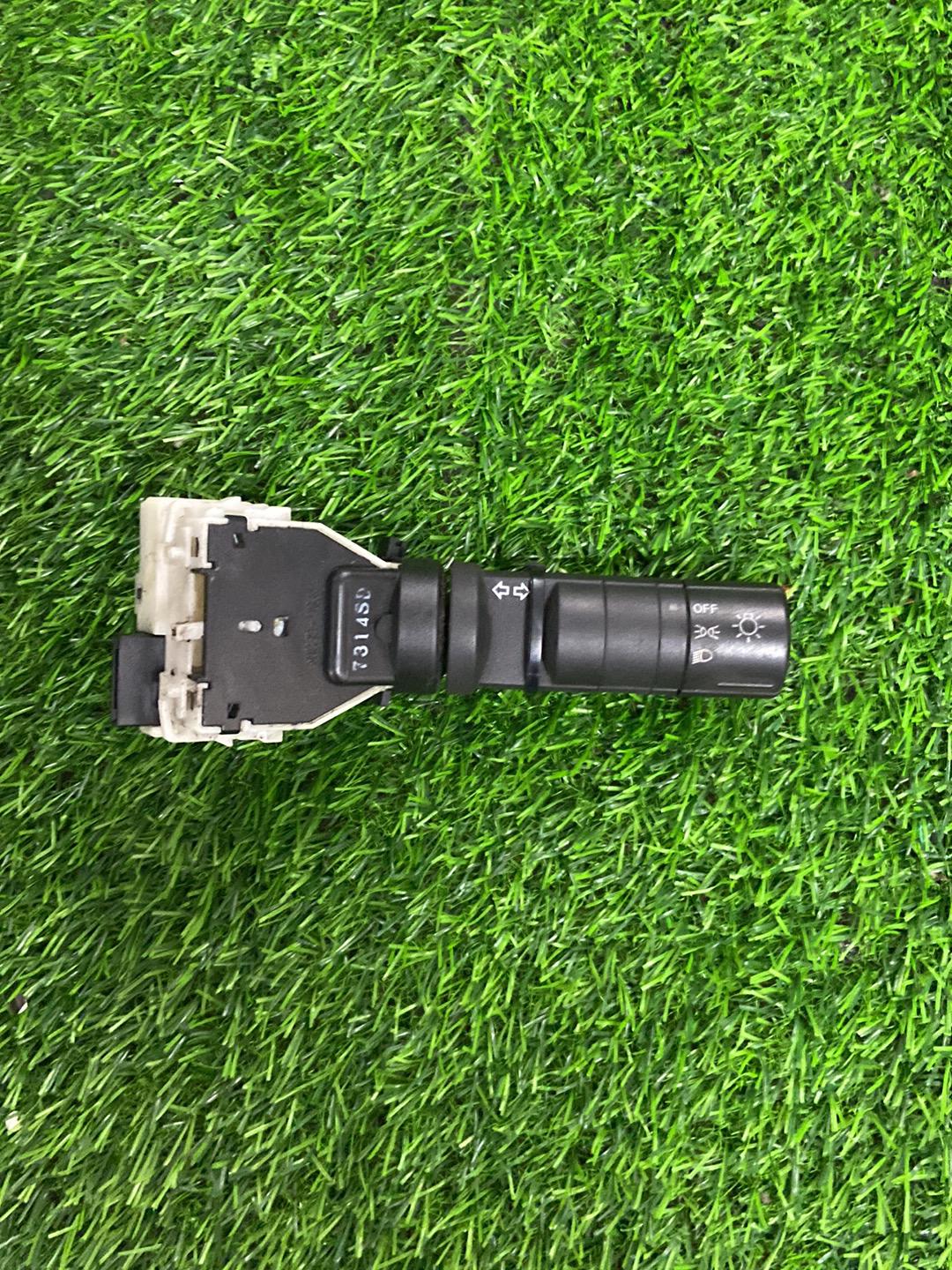 2006 - 2013 Nissan Dualis Combination Switch 7314SD