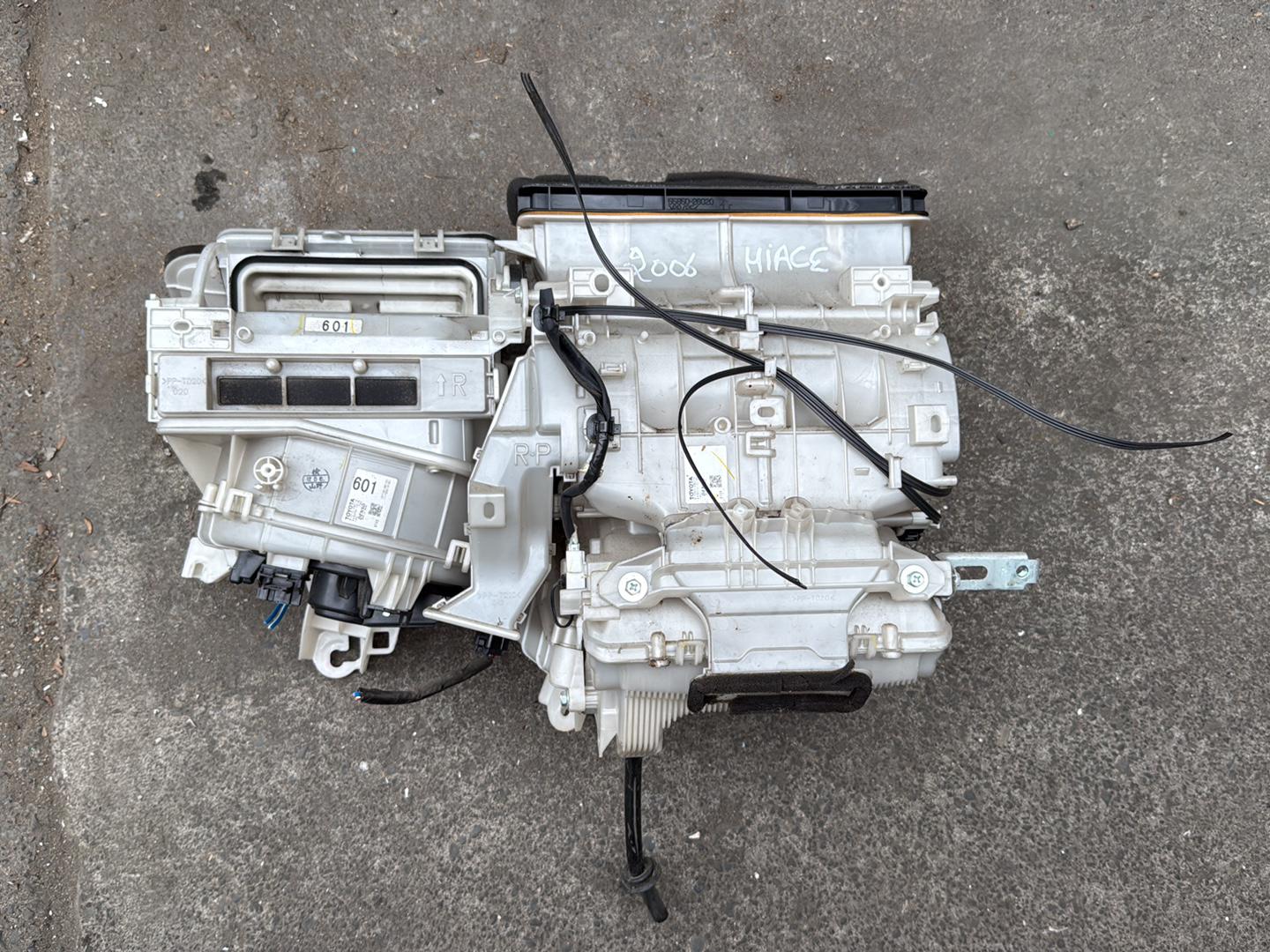 Toyota Hiace Heater Box 87050-28010